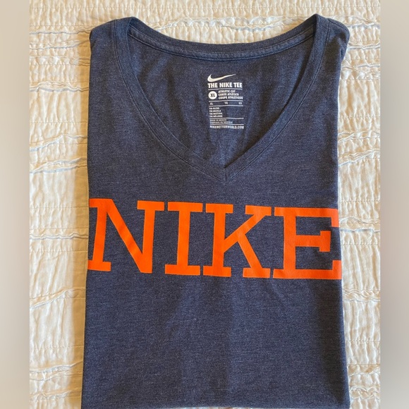 Women’s NIKE t-shirt - Picture 4 of 4